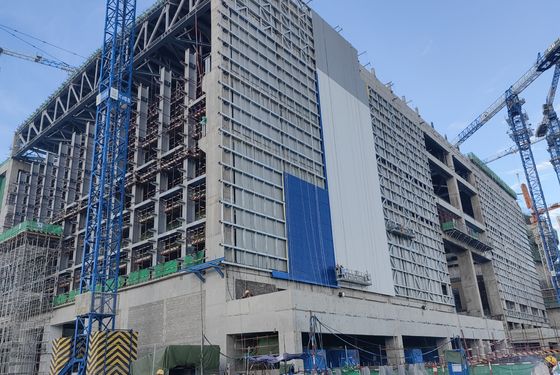 Outside Storage Sheds Modern Design 20000 Square Meter Steel Structure Warehouse Godown Construction