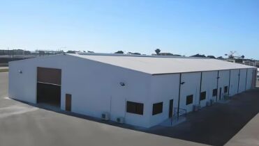 Tòa nhà cấu trúc thép công nghiệp Cho xuất khẩu Xưởng kho thép chế sẵn với kích thước tùy chỉnh Lớp phủ chống ăn mòn chống động đất Ứng dụng sản xuất thích hợp Các cơ sở thương mại Iso/ce