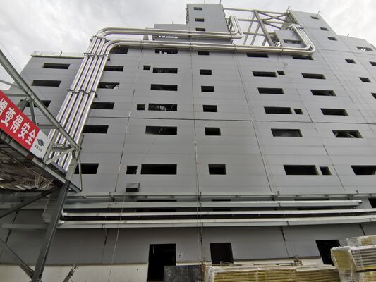 Kho kết cấu kim loại nhịp lớn Tòa nhà lưu trữ nguyên liệu thô Tấm tường xà gồ loại Z Lô hàng container đã tháo rời